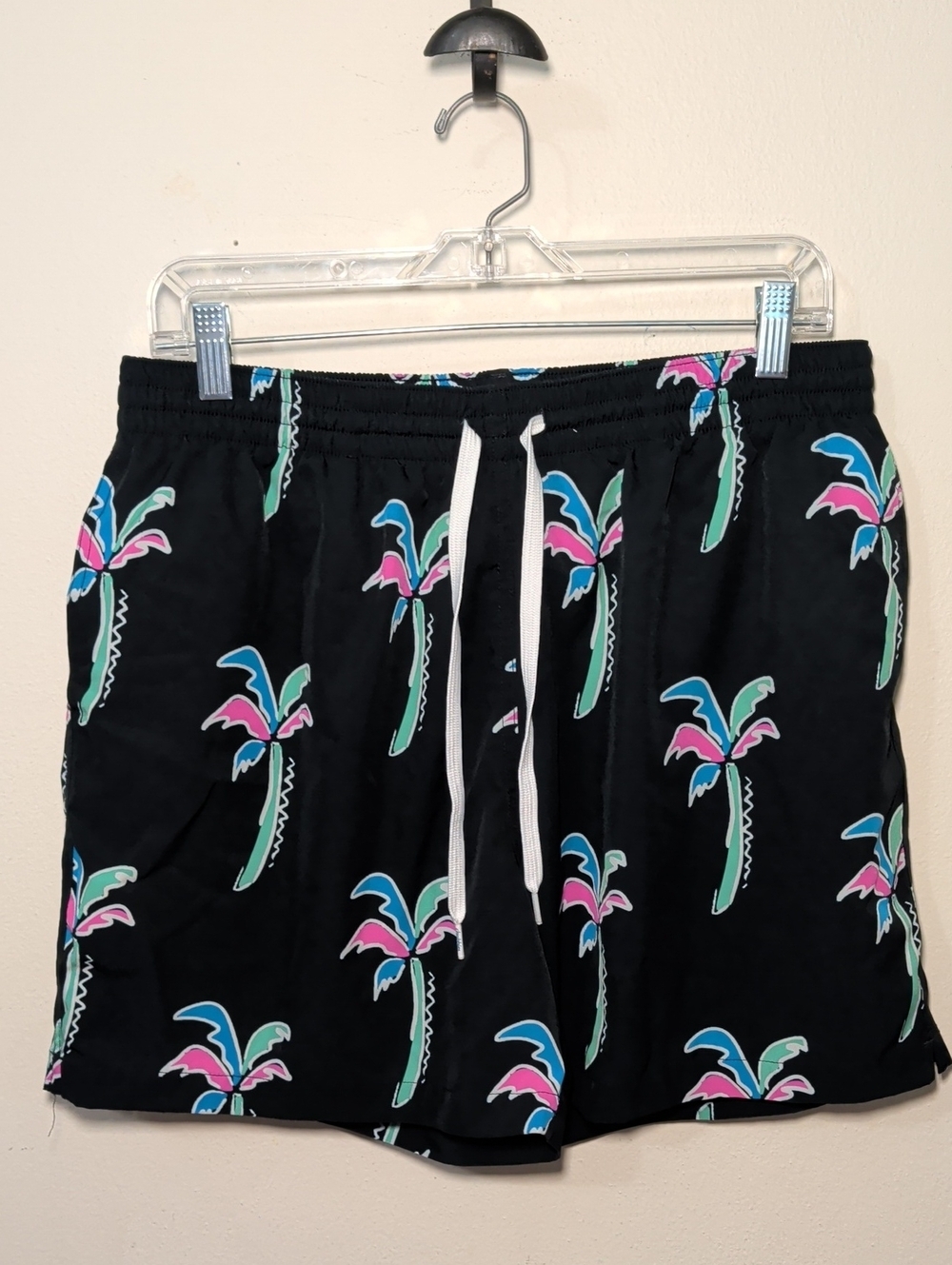 Chubbies Havana Nights Stretch Swim Trunks Black 5.5" Inseam Men's Size XL